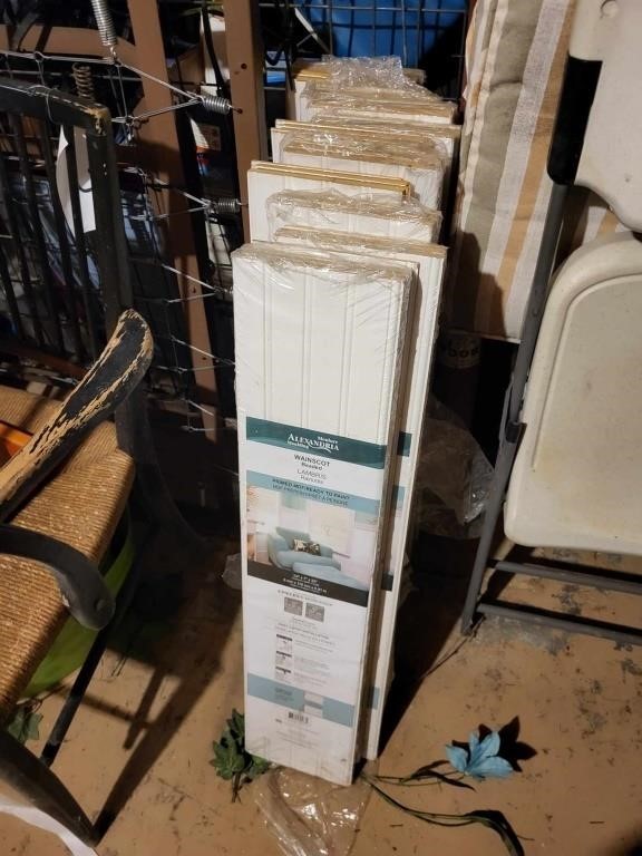 10 boxes of molding, WAINSCOT BEADED