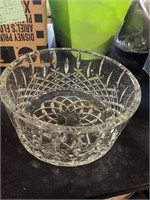 MARQUIS BY WATERFORD, crystal bowl 9"wx 4"tall