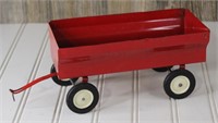 Red Metal 1:16 Wagon