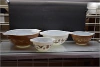 Pyrex Early American Cinderella Nesting Bowl Set