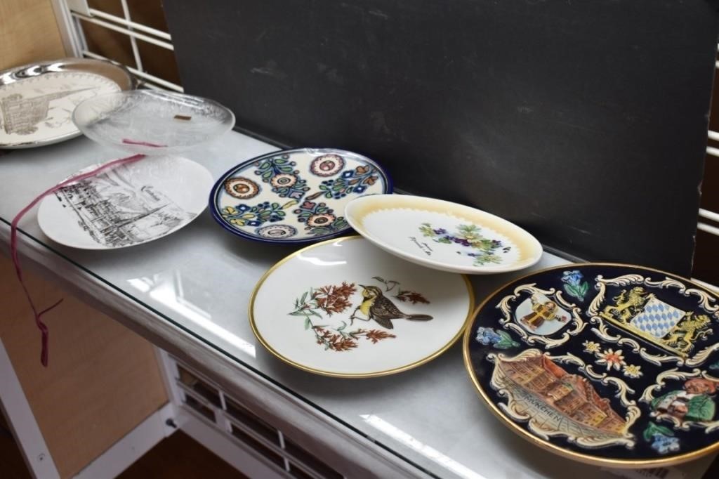 Decor and Collector Plates