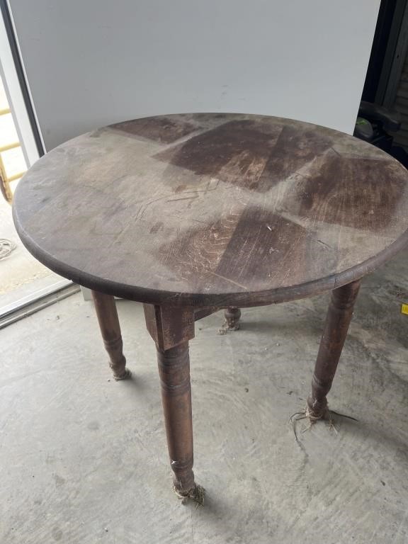 Solid Wood Vintage Round Occasional Table