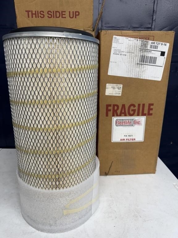Two Fleetlife Inc. Air Filters / See Photos
