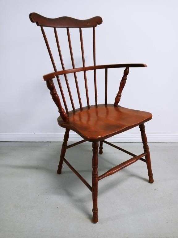Windsor Maple Comb Back Armarchair