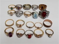 OF) Lot of 20 nice assorted rings