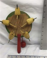 F13) VITAGE WOODEN TOY PADDLE GAME, CHICKENS