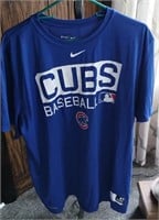 F10) Chicago Cubs Nike baseball shirt, size XXL.