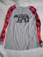 C9) Medium mama bear shirt.
