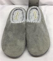 F15) SLIPPERS SIZE 5/6