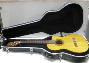 39.5" Takamine EC-132C Electric Guitar Untested