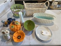 LARGE LOT OF MISCELLANEOUS HOME DECOR