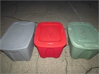 Three Non-Matching Totes with lids