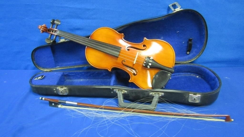 Violin, Bow & Case Suzuki