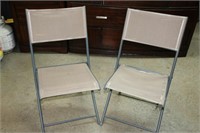 2 Folding Outdoor Chairs