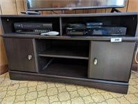 Small Entertainment TV Stand w/ DVD Player &