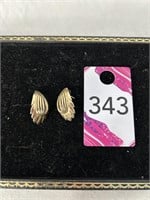 14K Gold Leaf Shaped Earrings