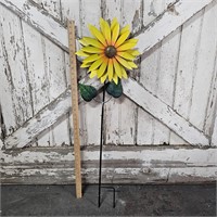Garden Sunflower Decor, New