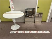 Table and 2 Mirrors