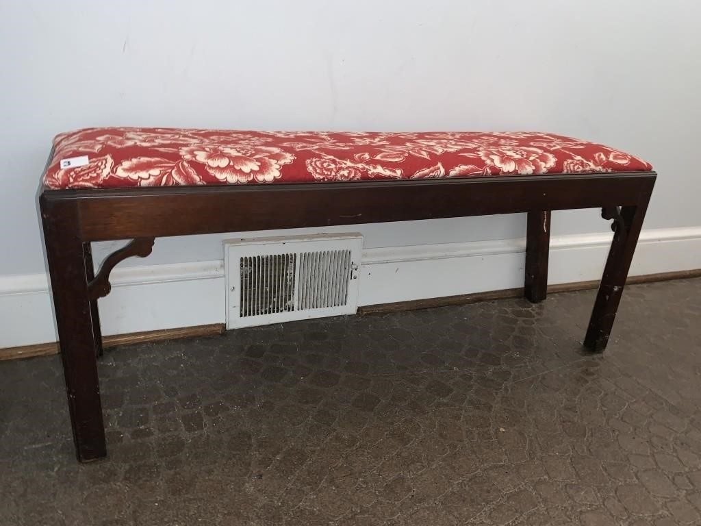 END OF BED BENCH 16" H X 40" W X 12" D