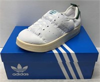 Sz 7 Mens Adidas Shoes - NEW