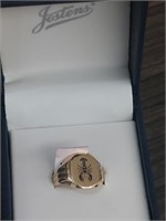Man's Lobster Engraved Gold Ring Size 9