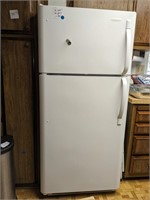 Frigidaire Refrigerator Mo. FRT18P5AW1 Size: