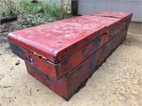 Crossbed toolbox