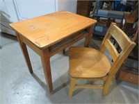EARLY CHILDS WOOD SCHOOL DESK AND CHAIR