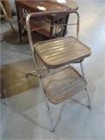 METAL FOLD OUT KITCHEN STEP STOOL