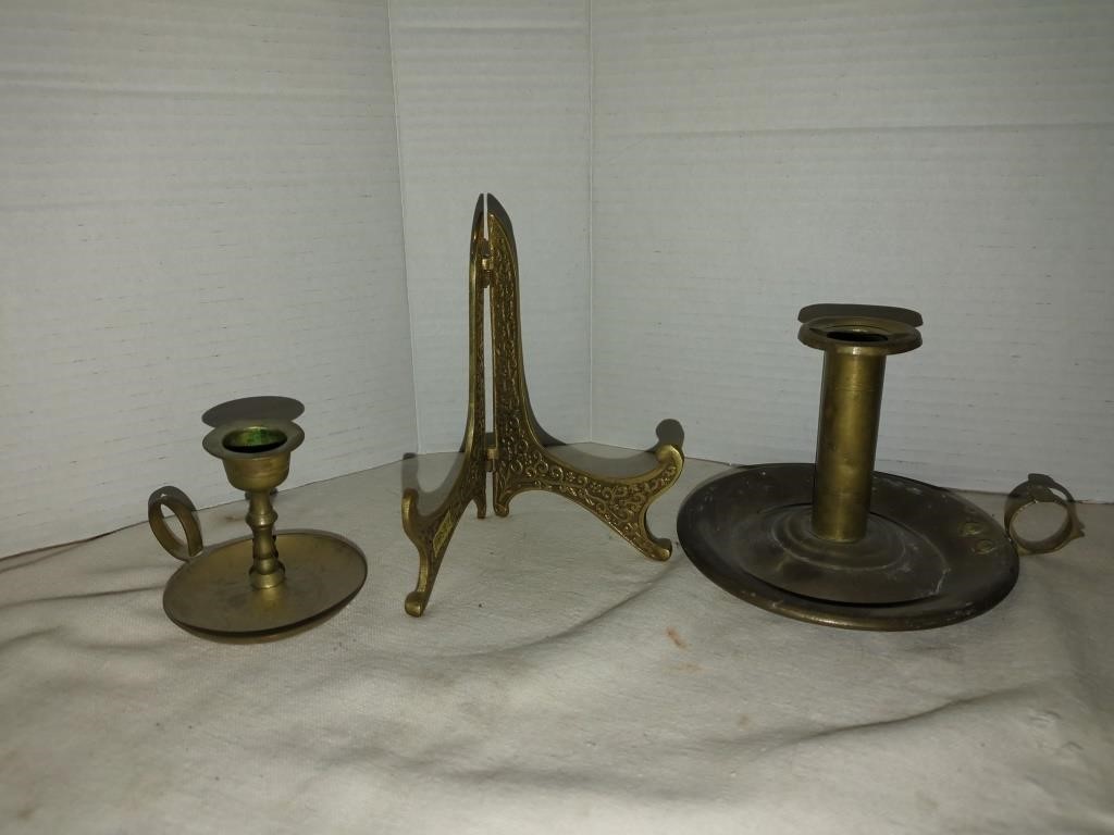 Vintage brass candle holders and plate /picture