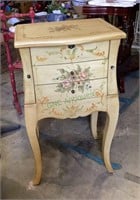 French provincial style jewelry box with lift up