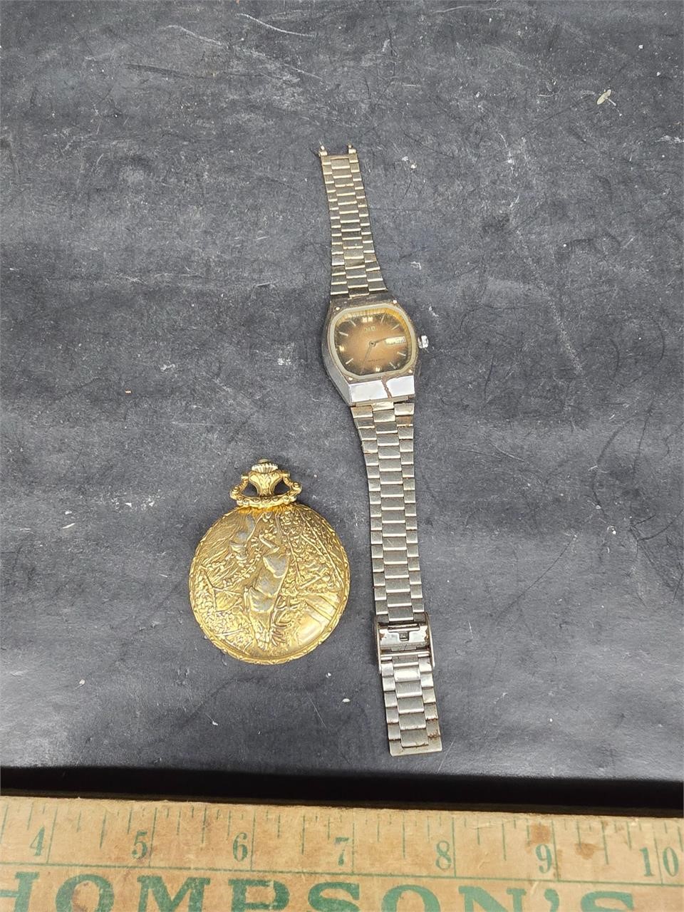 Pocket and wrist watch