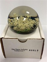 The Tarax Infinity collection paperweight - babies