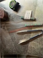 LOT - S/S WHISKS & TONGS
