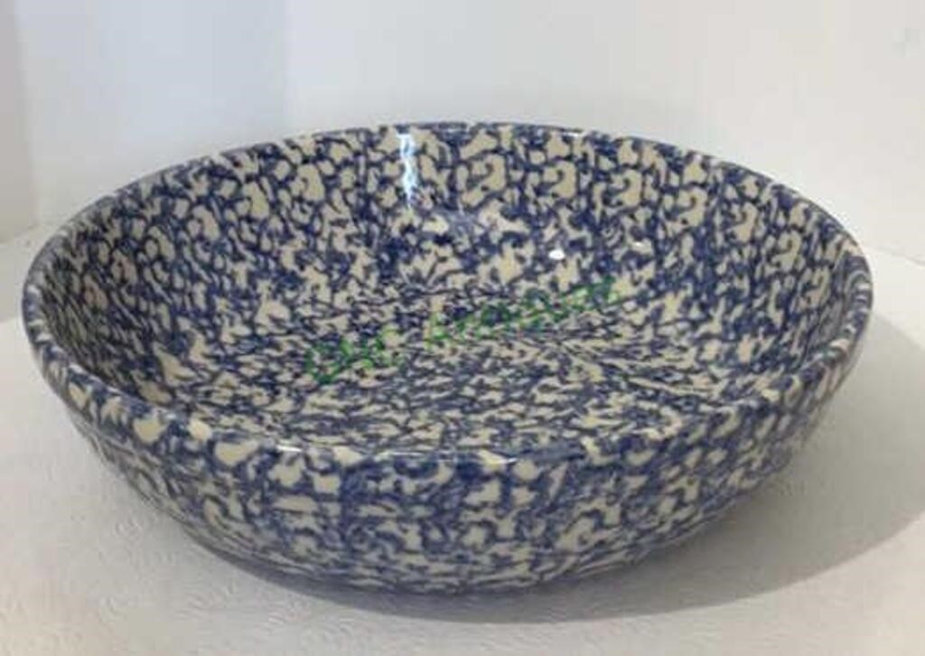 Henn pottery large sponge ware serving bowl
