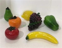 Seven piece lot of glass fruit and vegetables.