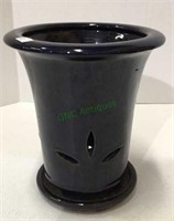 Very nice ceramic  flower pot with attached base