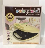 Baby Cakes cupcake maker in box. Untested. 1837