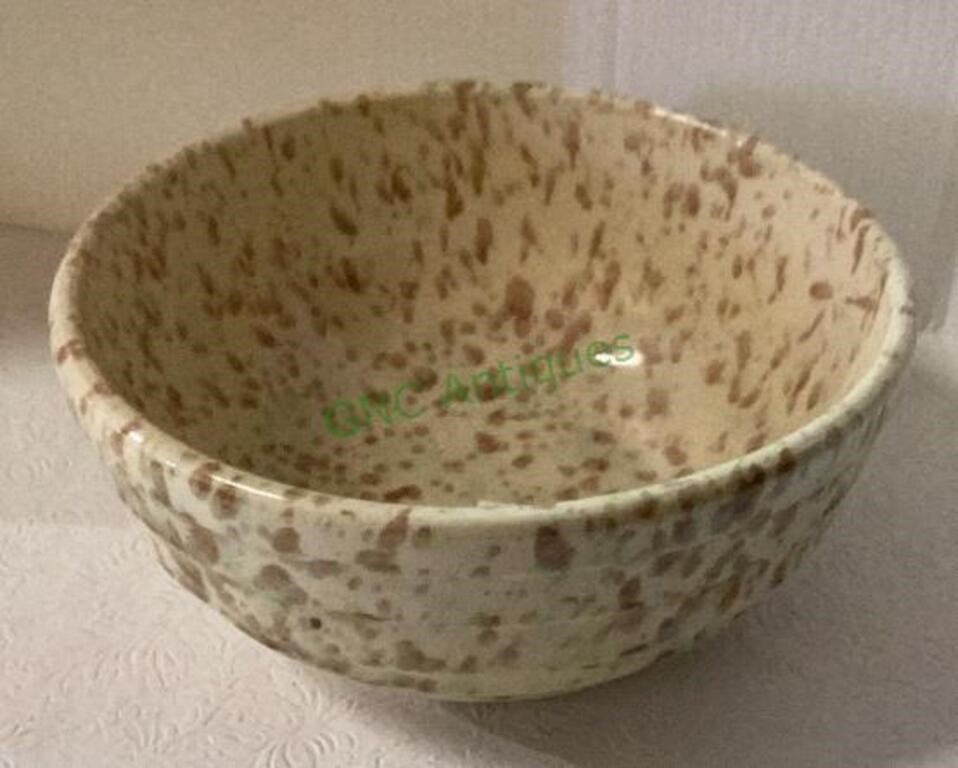 Sponge Ware 9 inch glazed ceramic mixing bowl