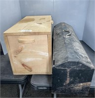 LARGE TOOLBOX & WOODEN CASE