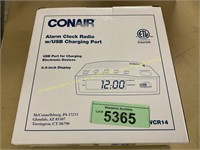 Conair alarm clock radio/USB charging port