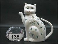 Vintage Chinese cat teapot decor