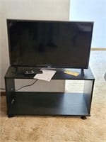 32 INCH LG FLT SCREEN TV WITH STAND & REMOTE