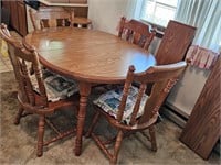 KITCHEN TABLE & 4 CHAIRS WITH LEAVES