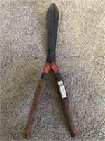 Wooden Handle Hedge Trimmers