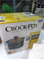 New 1.5Qt Crock Pot