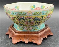 Antique Chinese Porcelain Famille Hexagonal Bowl
