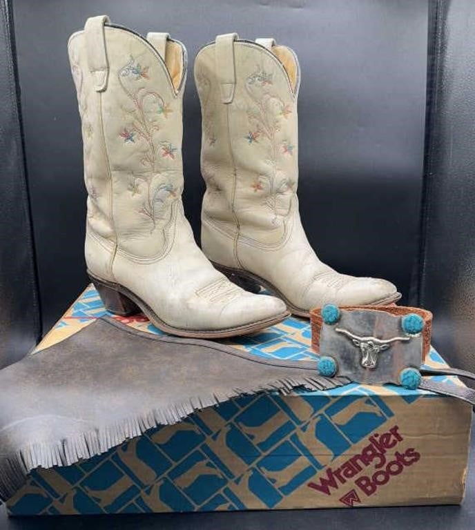 Women’s VTG Wrangler Cowboy Boots & More