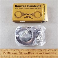 Reeves Handcuff w/ Box