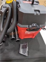 Milwaukee M18 6 Gallon Wet Dry Vacuum
